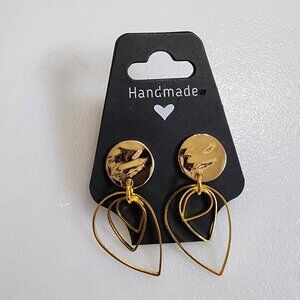 Gold Tone Tear Drop Post